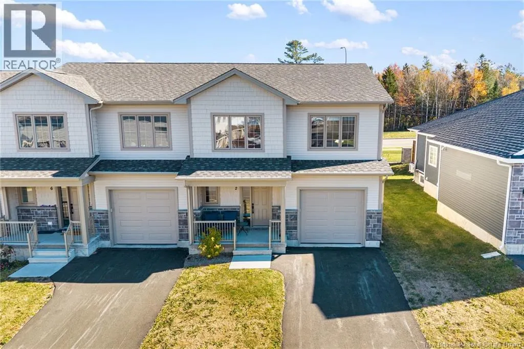 2 Huntingdon Circle