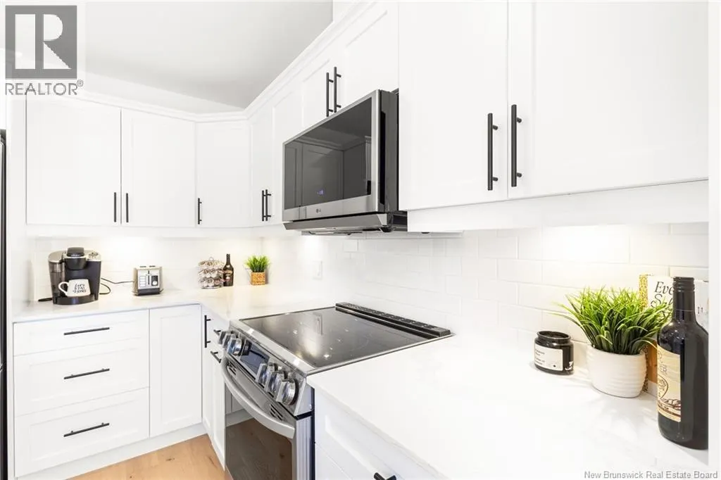 2 Huntingdon Circle