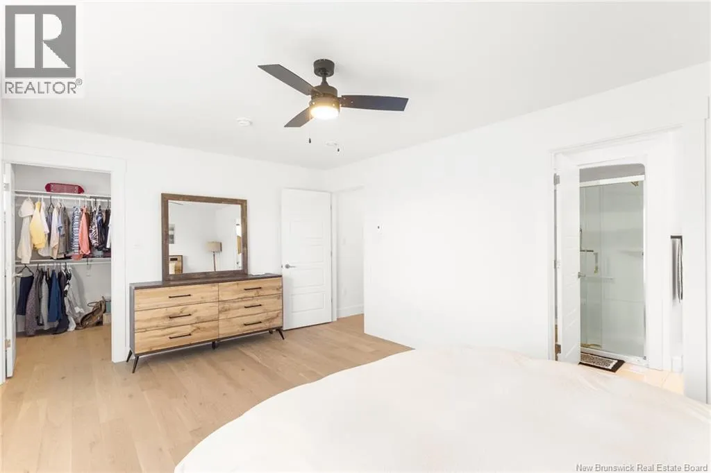 2 Huntingdon Circle