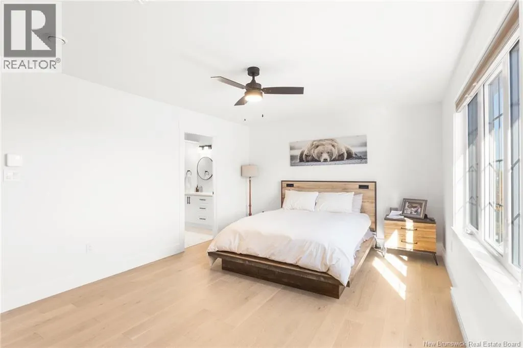 2 Huntingdon Circle