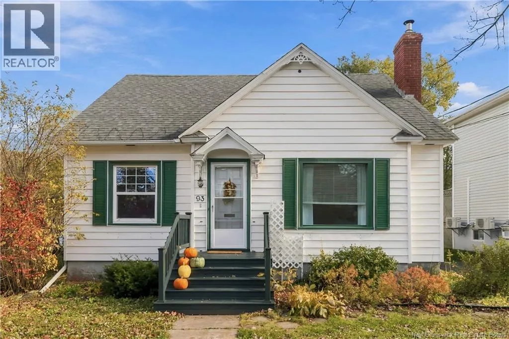 93 Winter Avenue