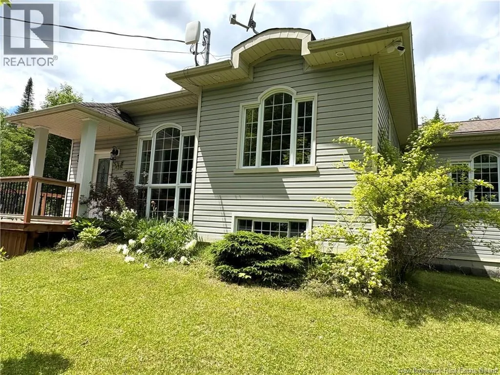 386 Martin Street
