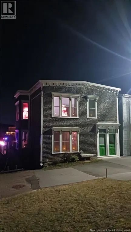 25-27 Victoria Lane