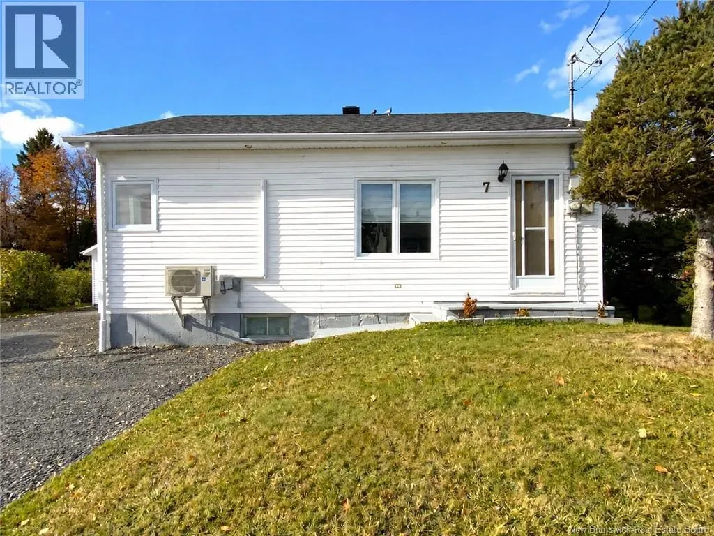7 Lajoie Street