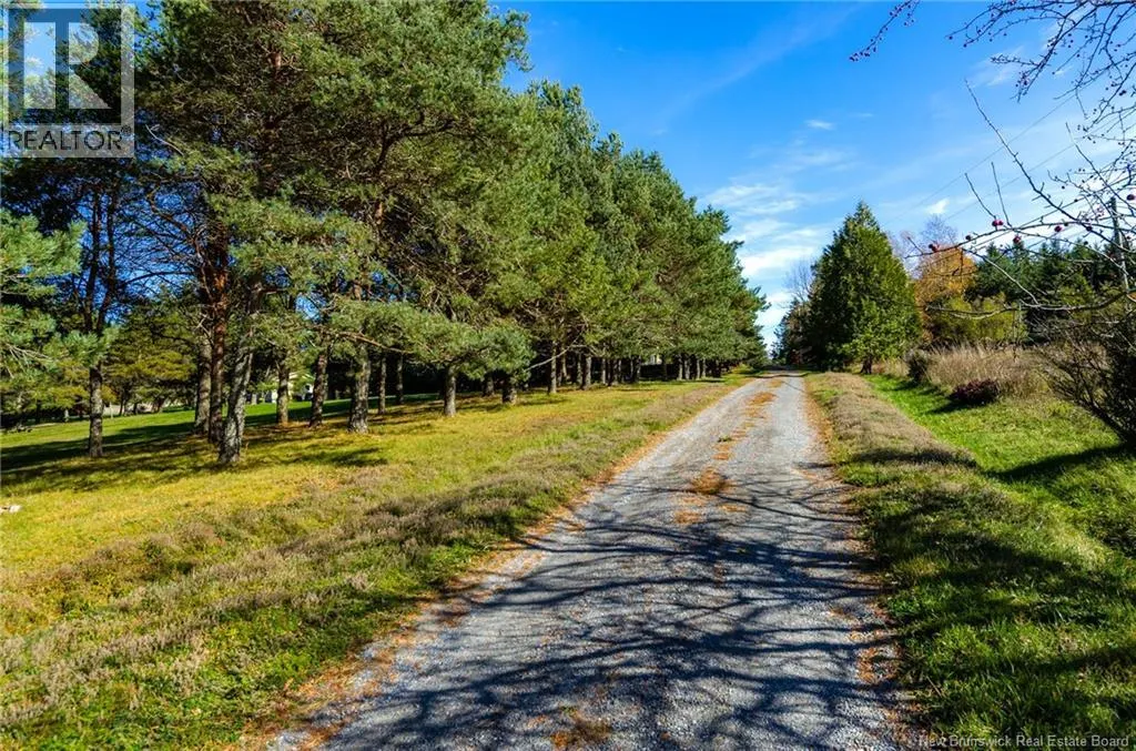 44 Neck Road