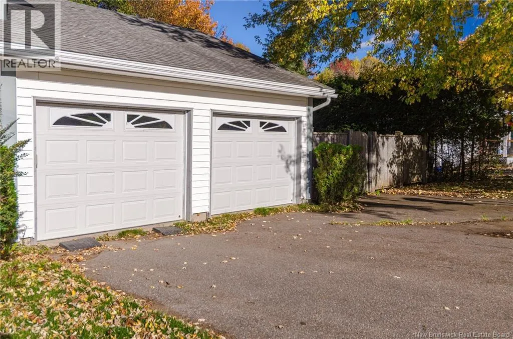 44 Sprucewood Avenue