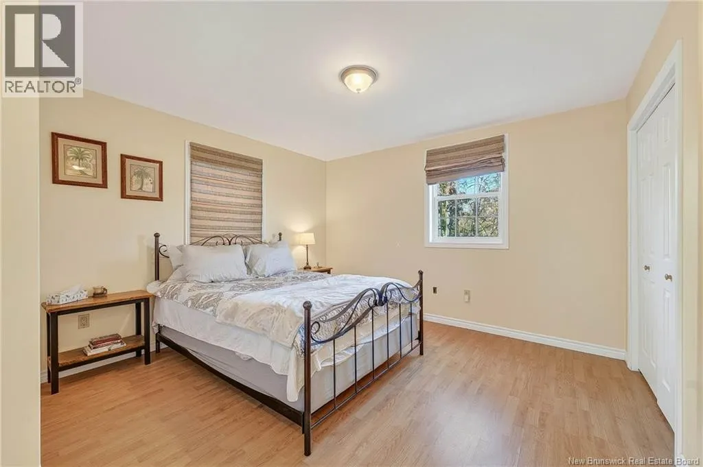 5 Hartford Lane