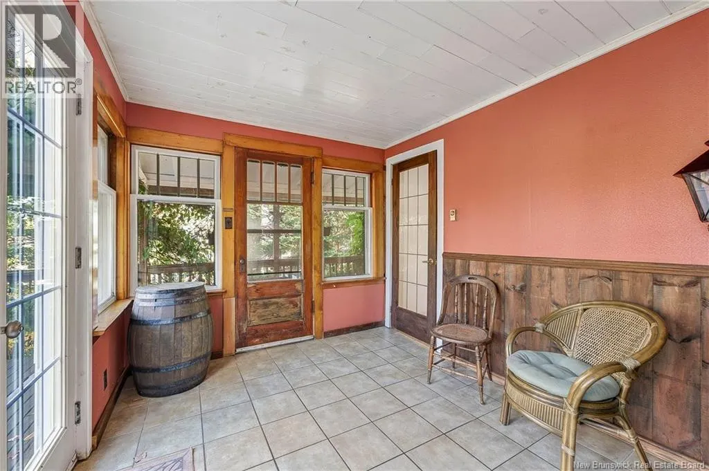 5 Hartford Lane