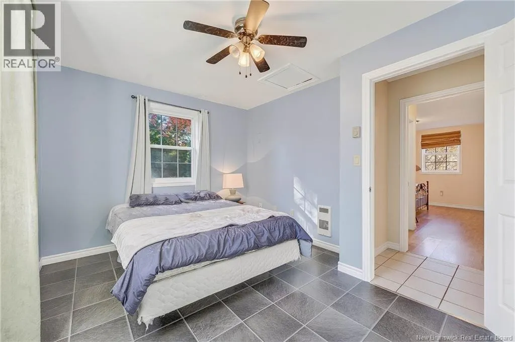 5 Hartford Lane
