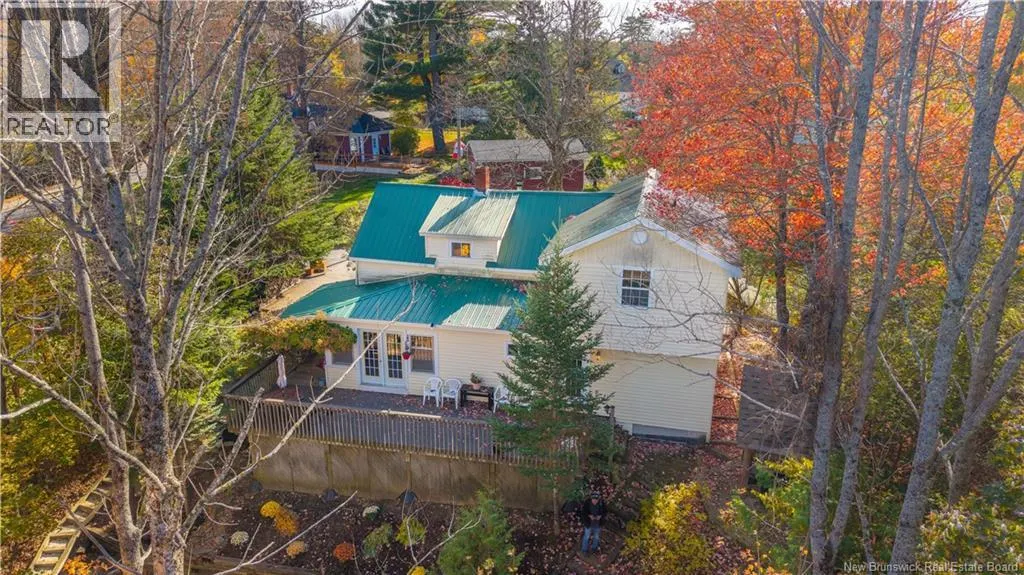 5 Hartford Lane
