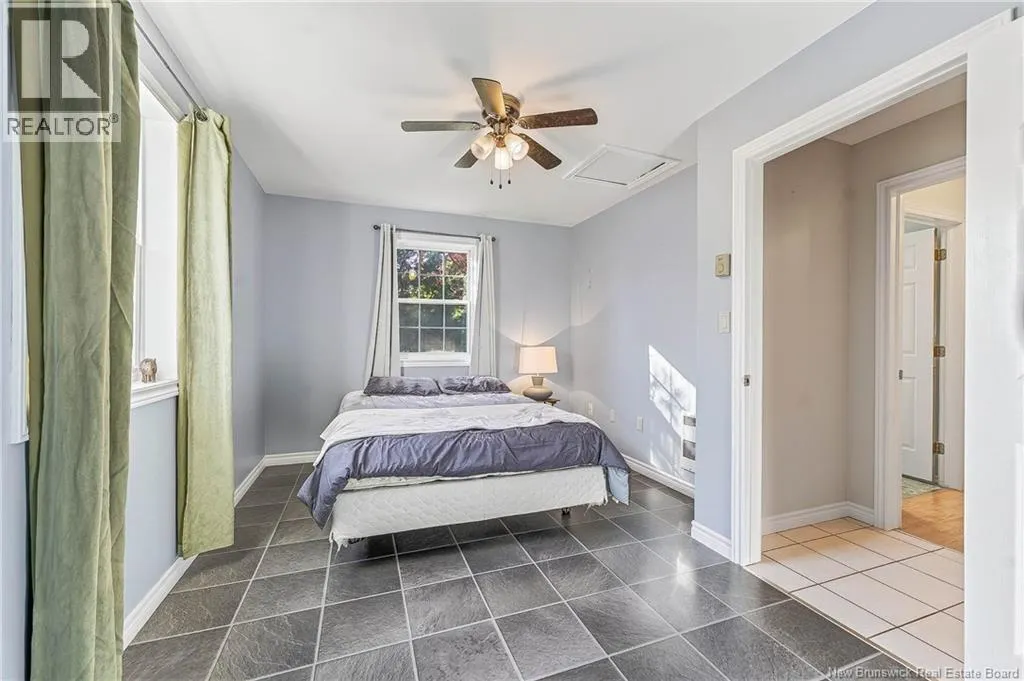 5 Hartford Lane