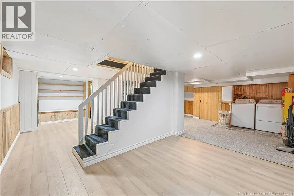 5 Hartford Lane
