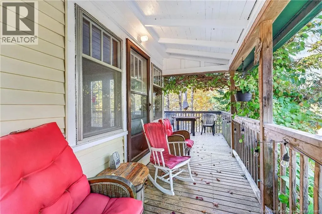 5 Hartford Lane