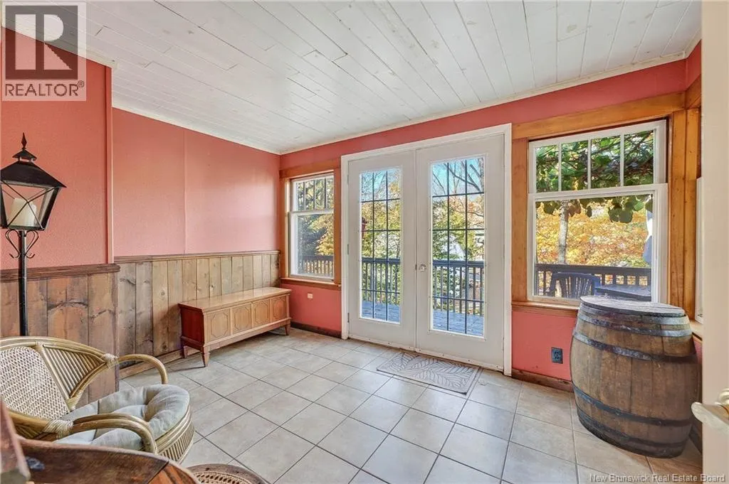 5 Hartford Lane