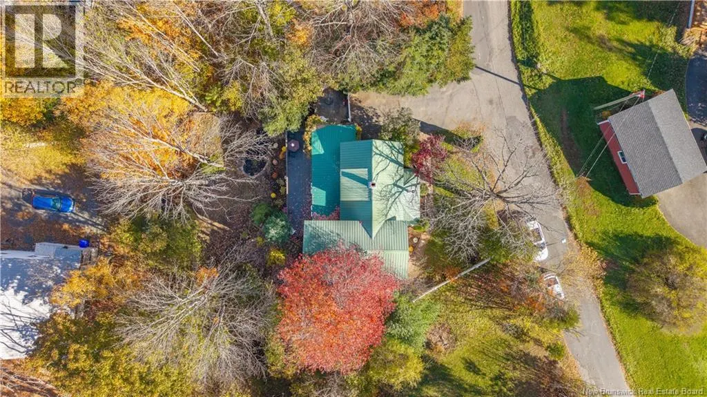 5 Hartford Lane