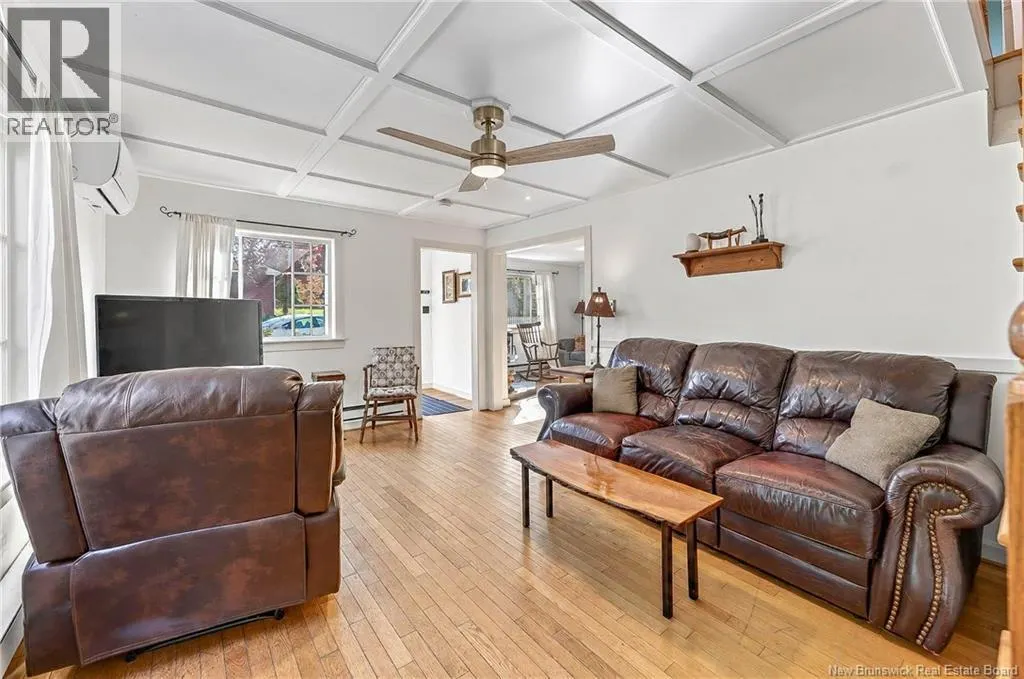 5 Hartford Lane