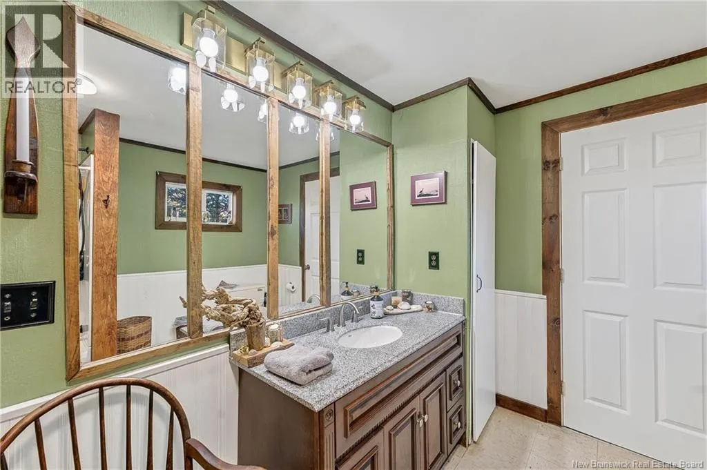 5 Hartford Lane
