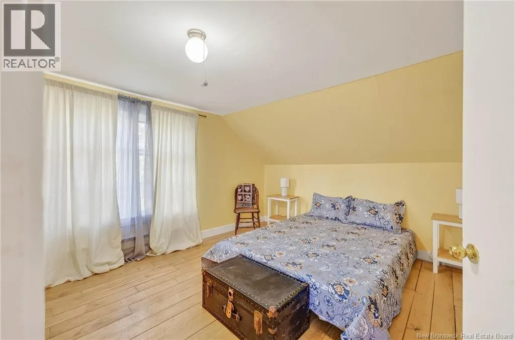 5 Hartford Lane