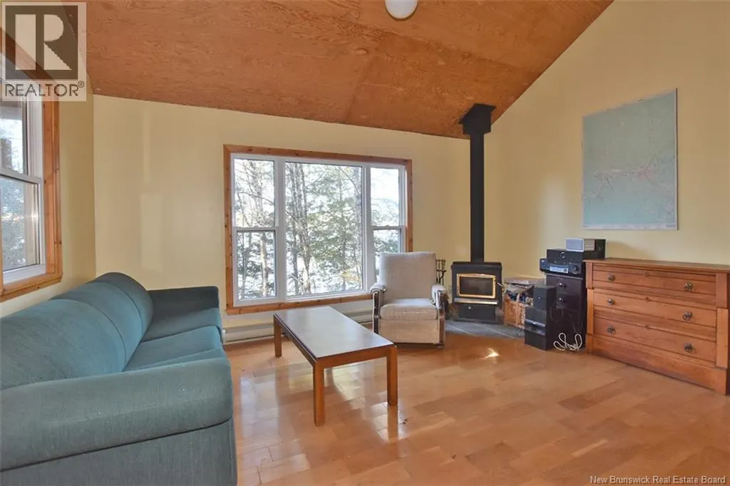 124 Headpond Lane