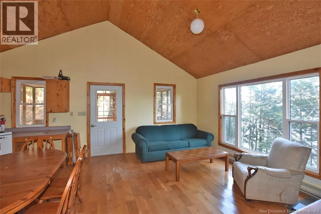 124 Headpond Lane