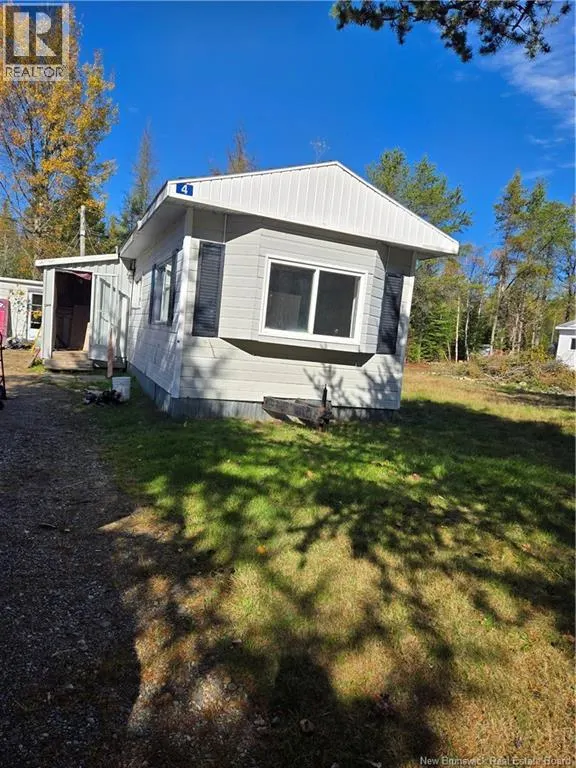 4 Hillcrest Court