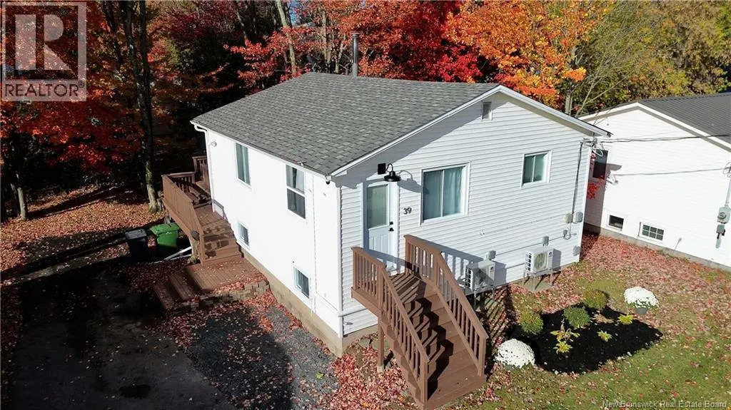 39 Murray Avenue
