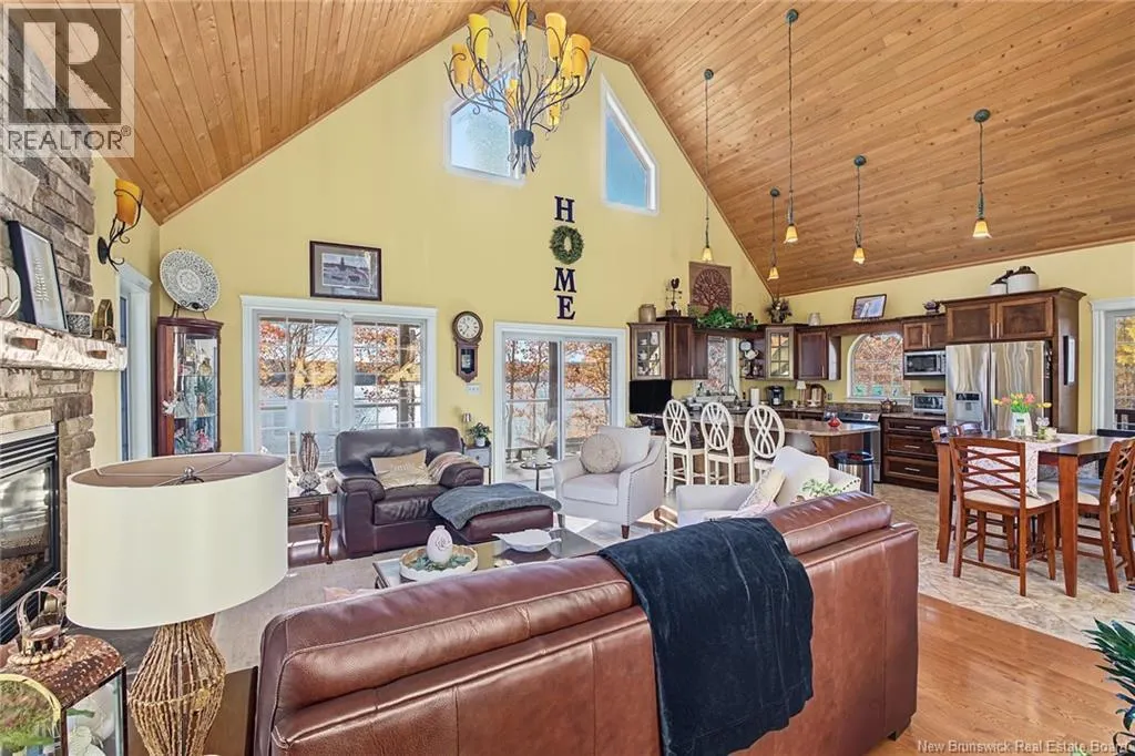 2369 Lower Cambridge Road