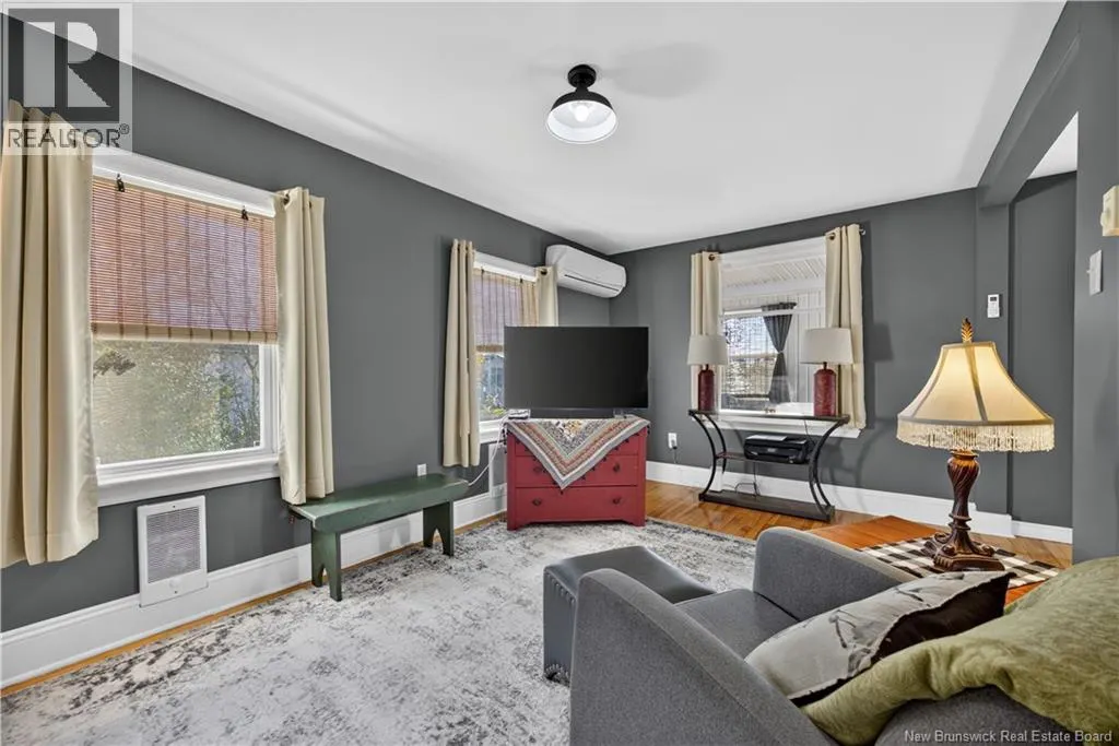 12 Dunnetts Road