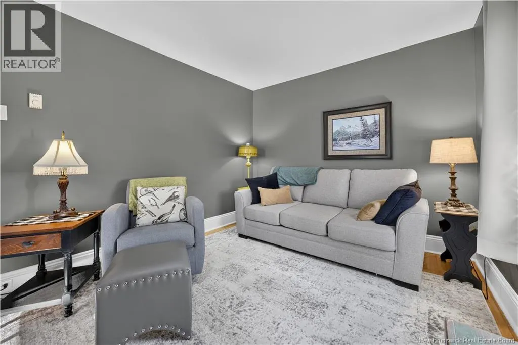 12 Dunnetts Road