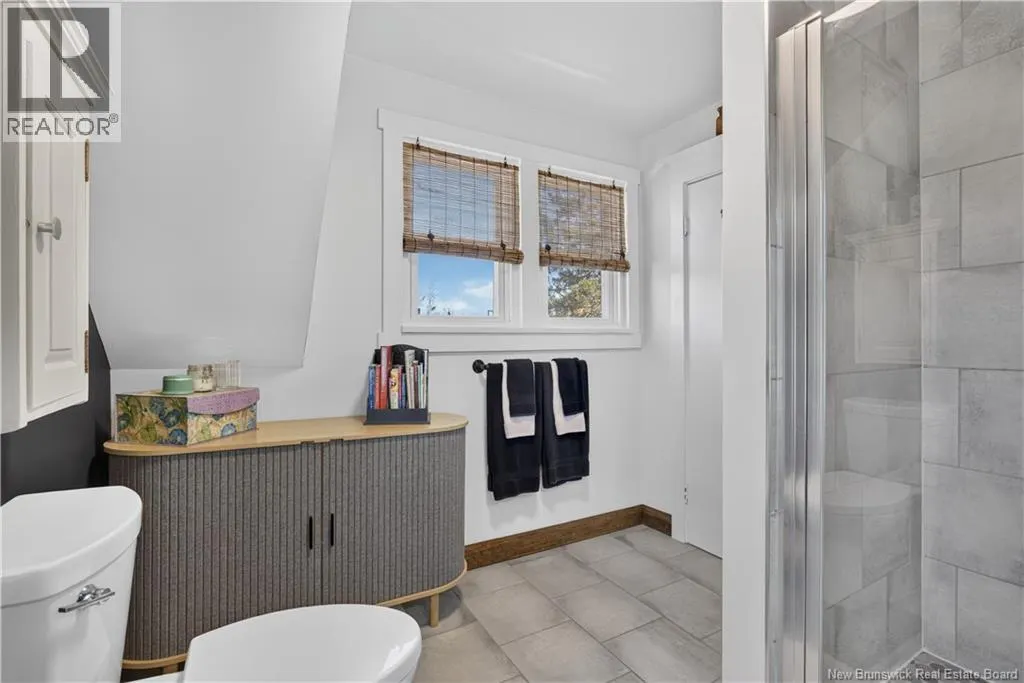 12 Dunnetts Road
