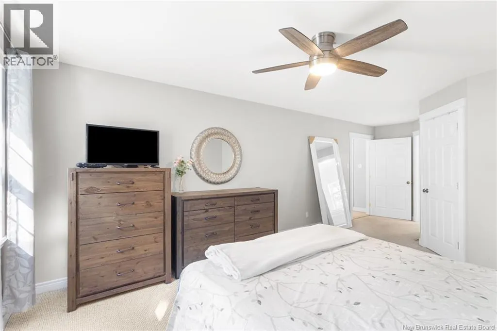 18 Pelican Court