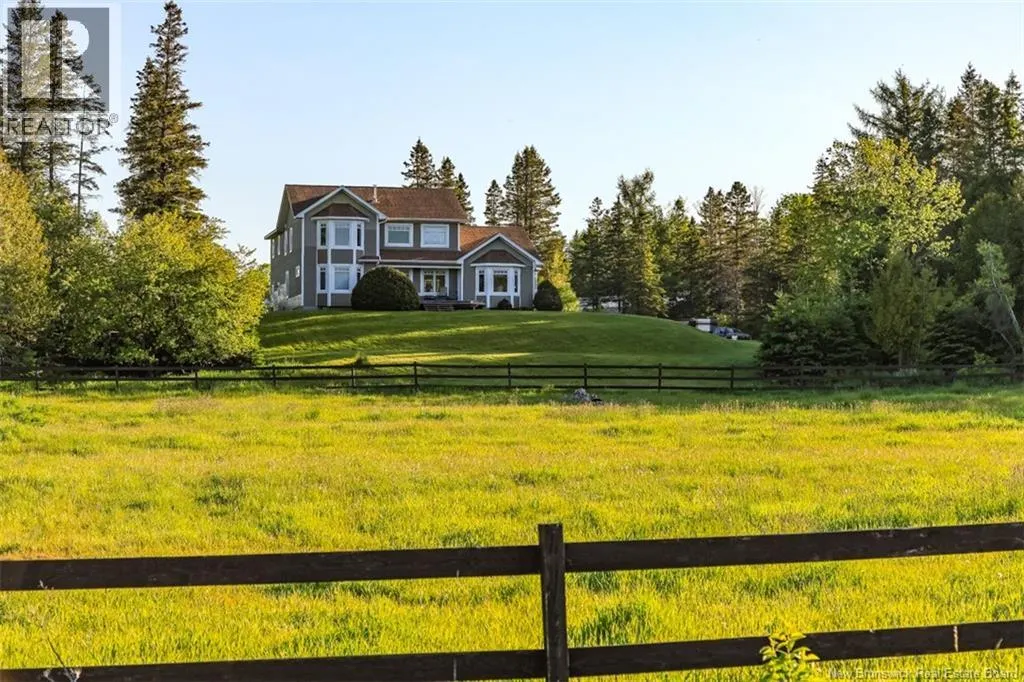 560 Lakeside Road