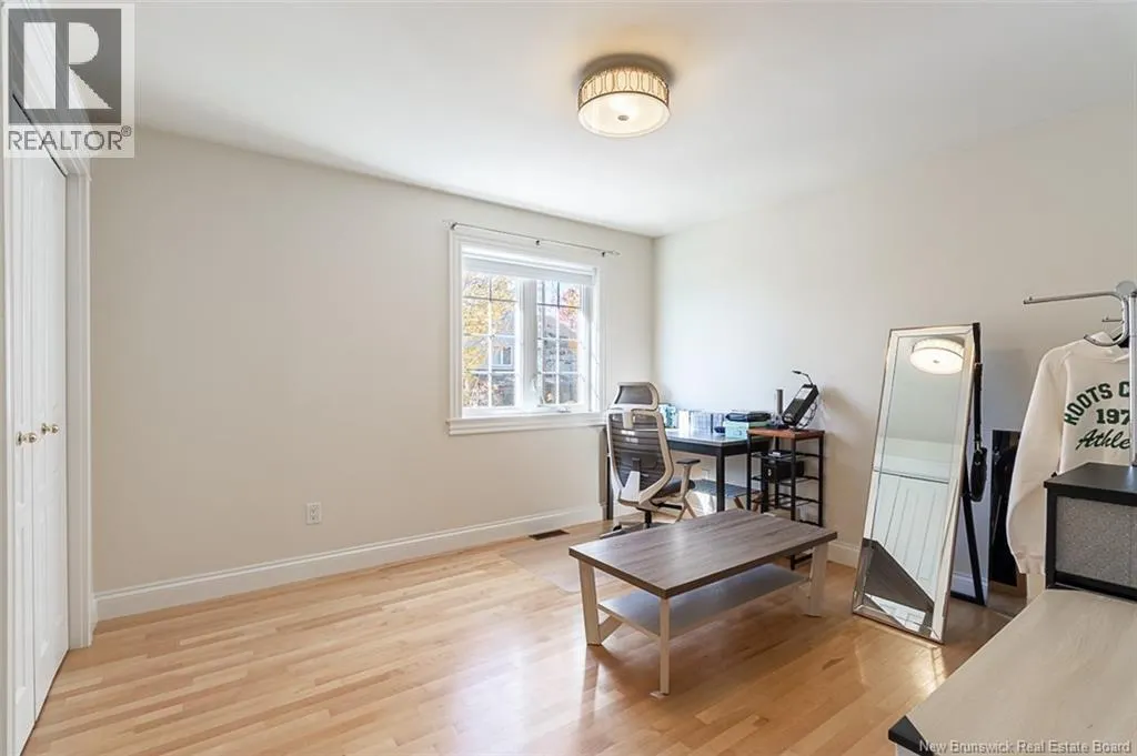 6 Willowdale Court