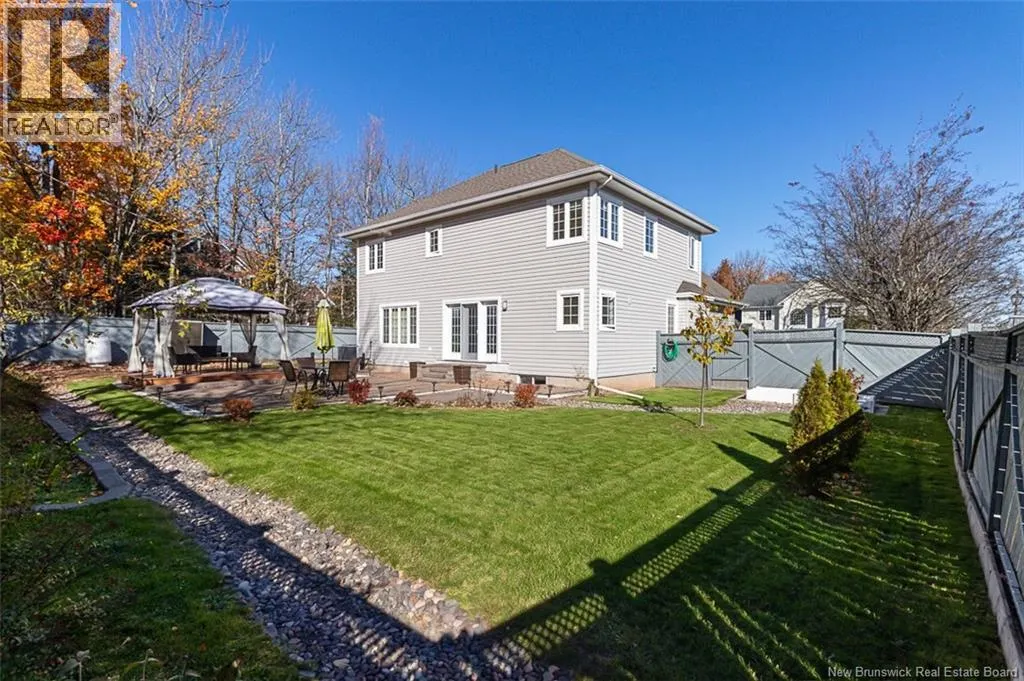 6 Willowdale Court