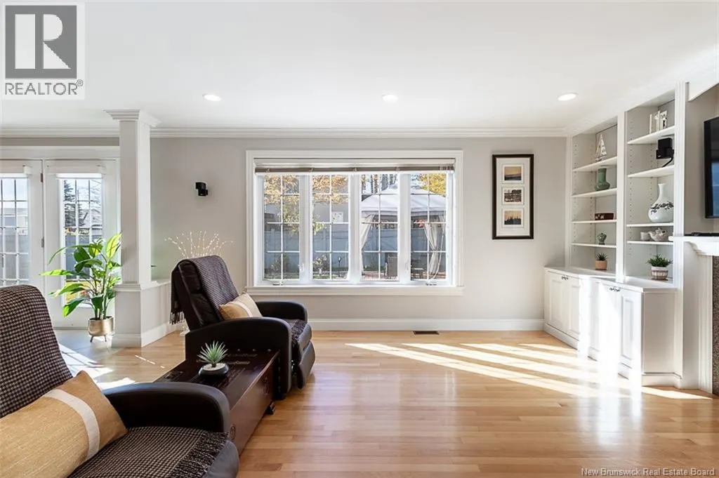 6 Willowdale Court