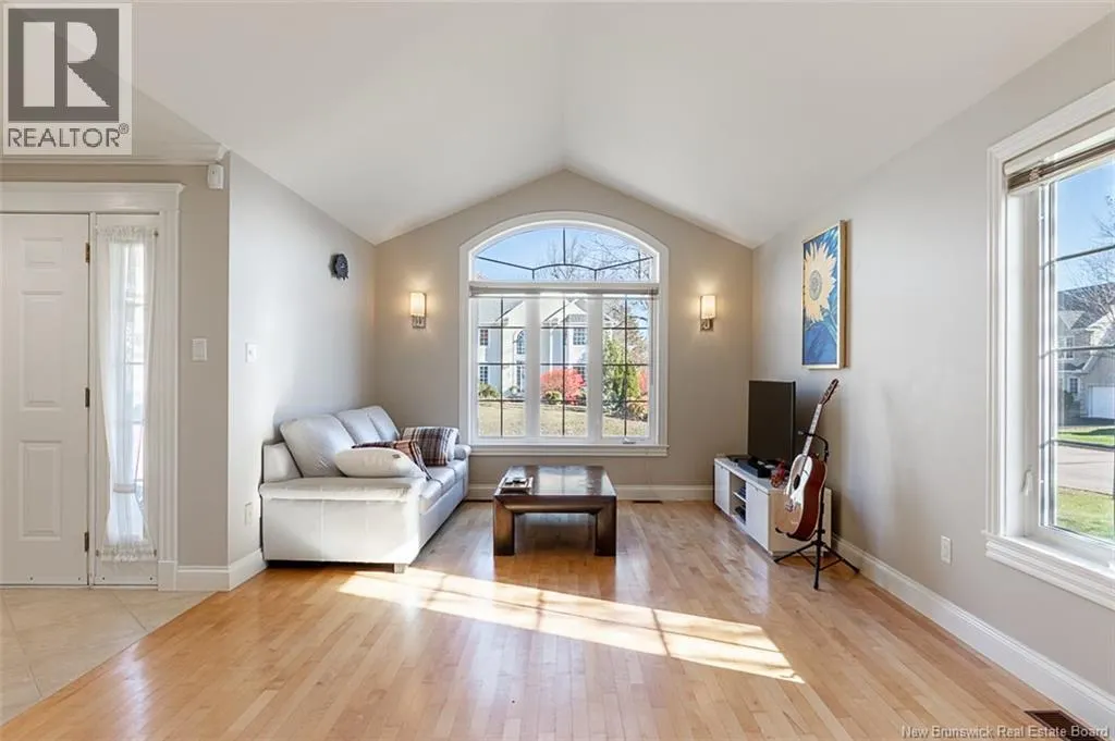 6 Willowdale Court
