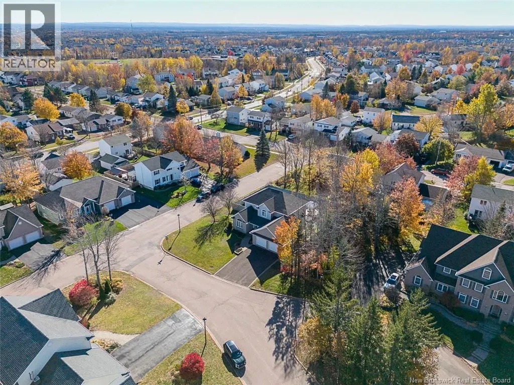 6 Willowdale Court