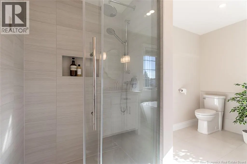 6 Willowdale Court