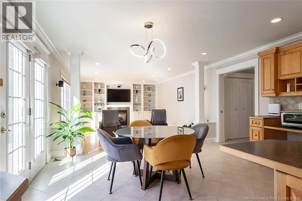 6 Willowdale Court
