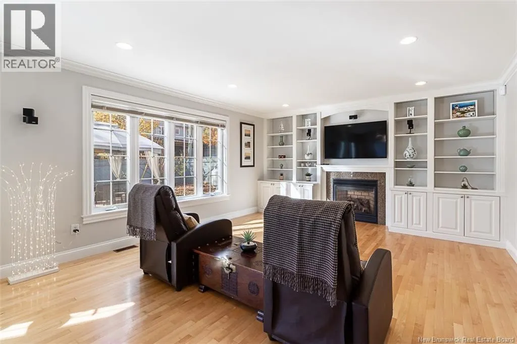 6 Willowdale Court