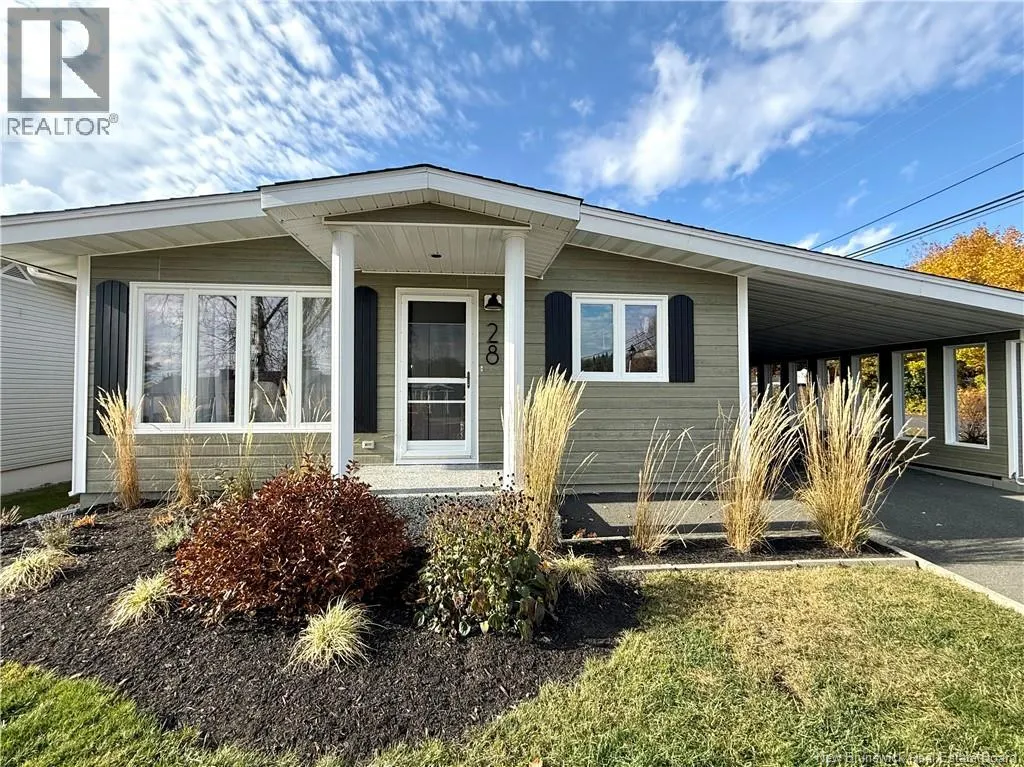 28 Émile-Simard Avenue