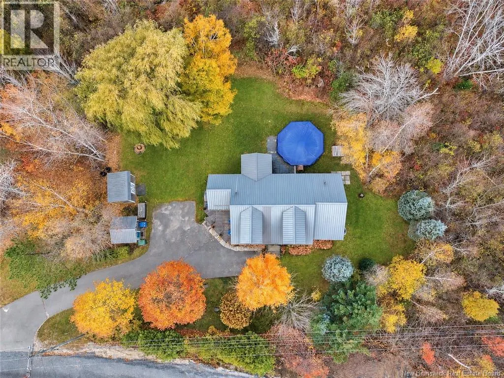 209 Saunders Road