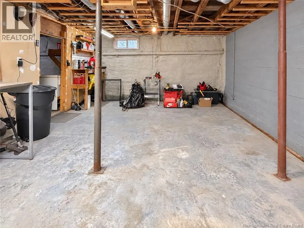 209 Saunders Road