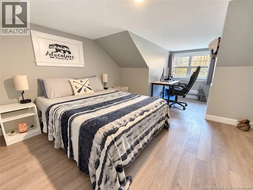 209 Saunders Road