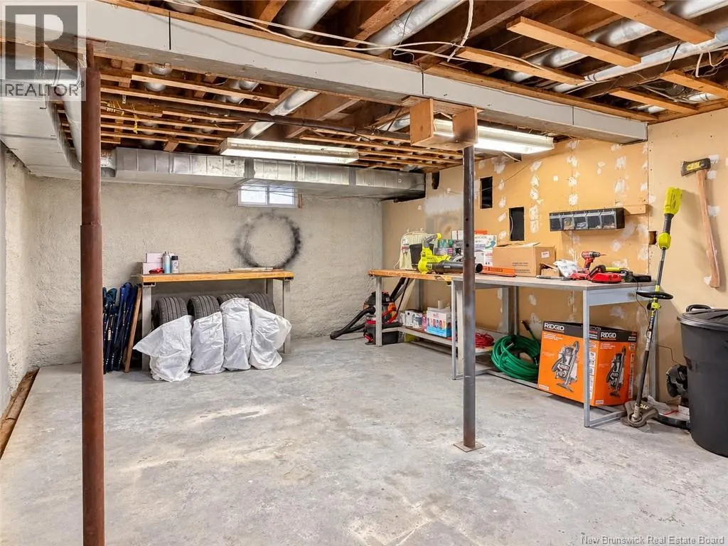 209 Saunders Road