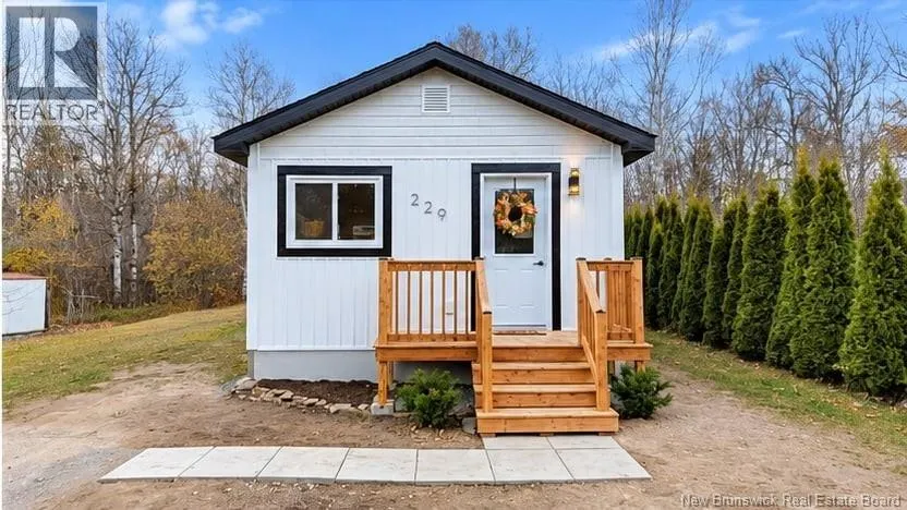 229 Poplar