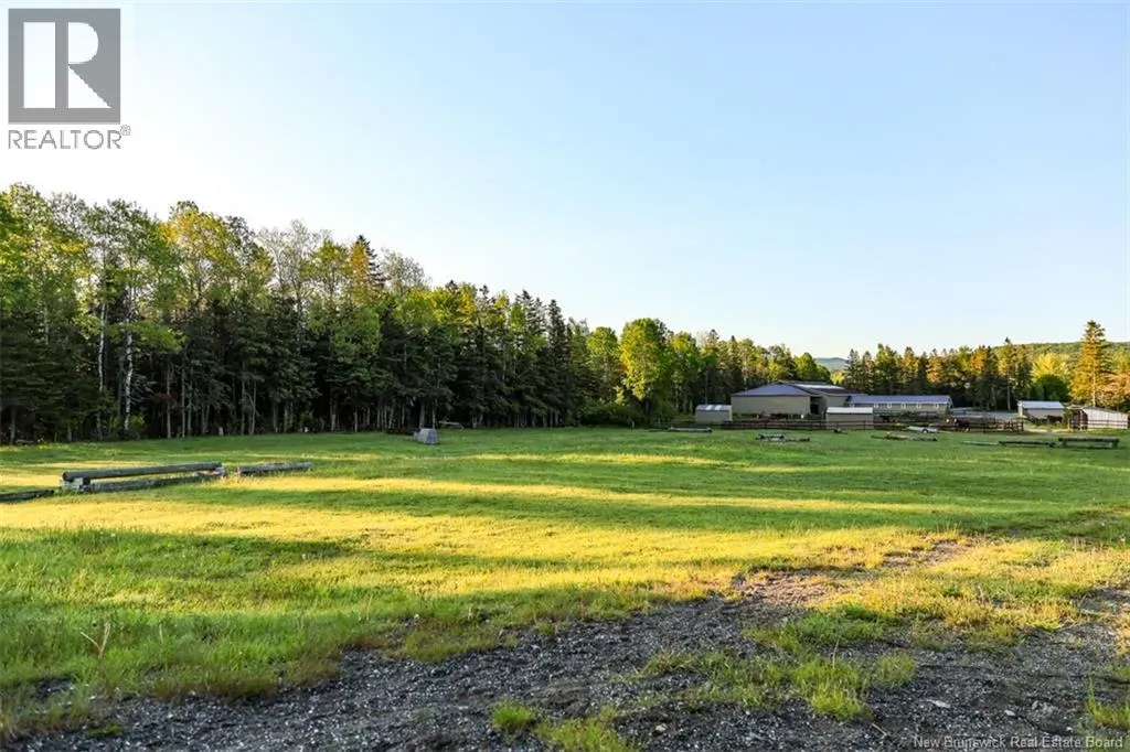 560 Lakeside Road