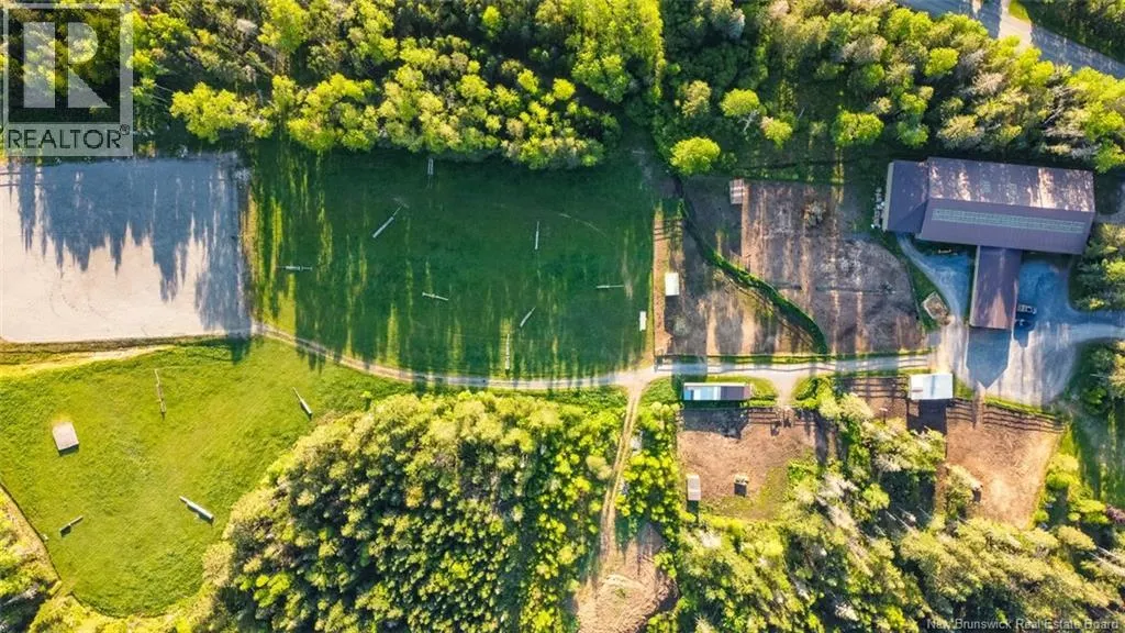 560 Lakeside Road