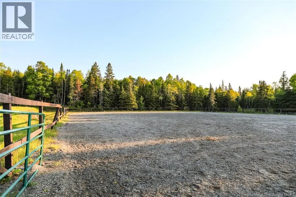 560 Lakeside Road