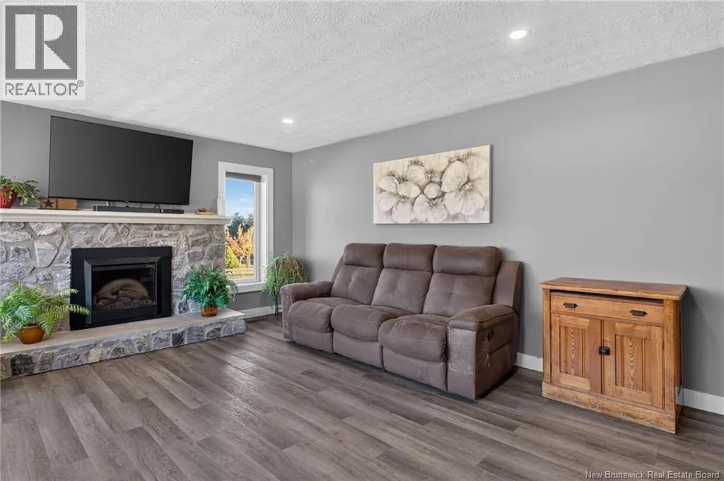 16 Francois Road